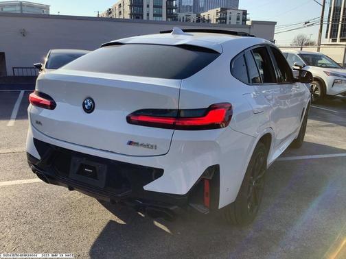 2023 BMW X4 M40i