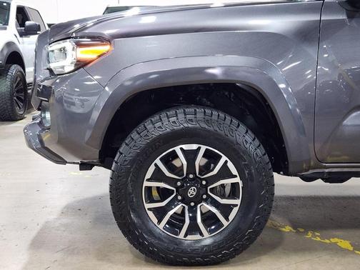 2021 Toyota Tacoma TRD Sport