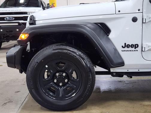 2022 Jeep Wrangler Sport