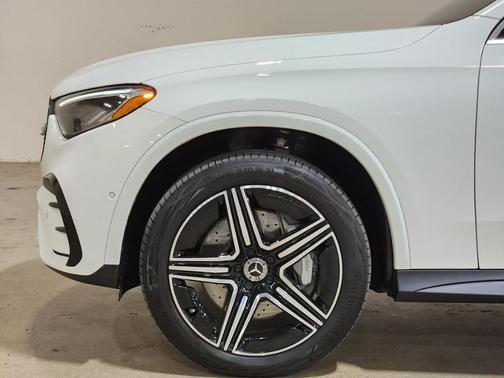 2024 Mercedes-Benz GLC 300 4MATIC Coupe