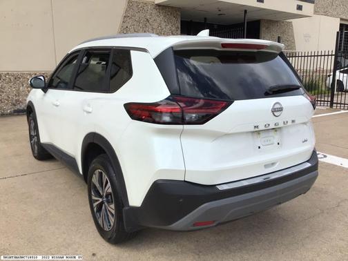 2022 Nissan Rogue SV