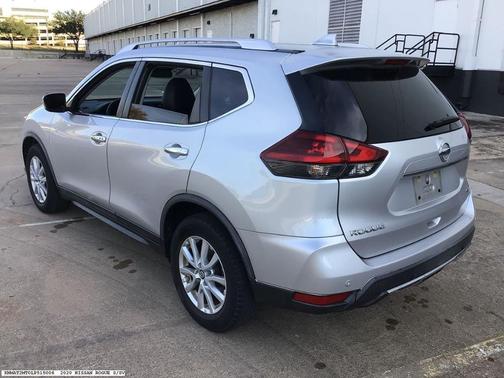 2020 Nissan Rogue SV