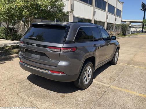Metallic 2023 Jeep Grand Cherokee Limited