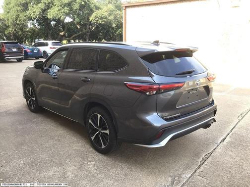 2021 Toyota Highlander XSE