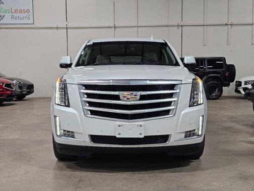 2017 Cadillac Escalade ESV Luxury