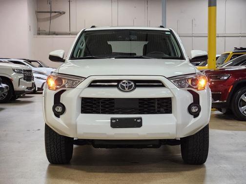 2022 Toyota 4Runner SR5