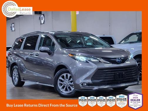 Gray 2022 Toyota Sienna XLE