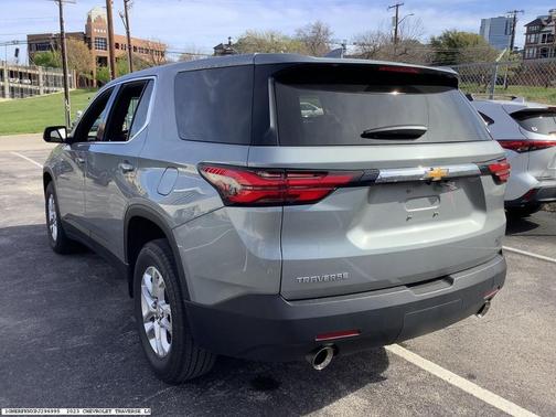 Gray 2023 Chevrolet Traverse LS