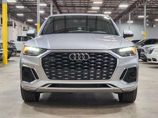 2022 Audi Q5 45 S line Premium Plus