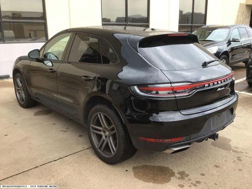 2019 Porsche Macan Base
