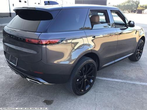 2025 Land Rover Range Rover Sport P360 SE