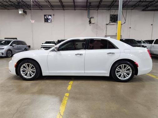 2016 Chrysler 300C Base