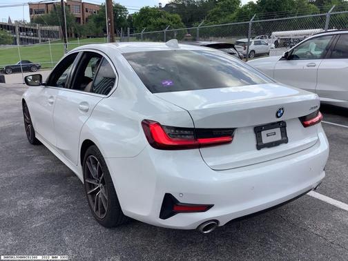 White 2022 BMW 330 i
