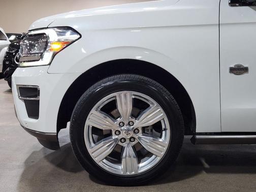 White 2024 Ford Expedition King Ranch