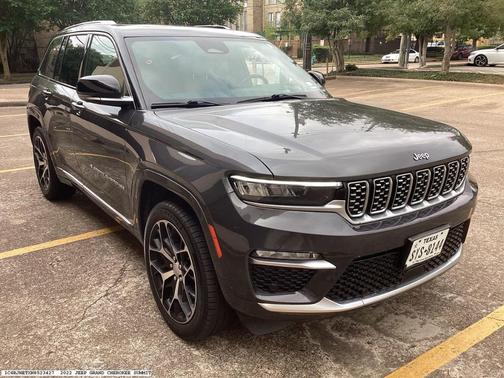 2022 Jeep Grand Cherokee Summit