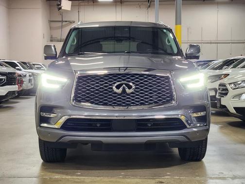2021 INFINITI QX80 Luxe