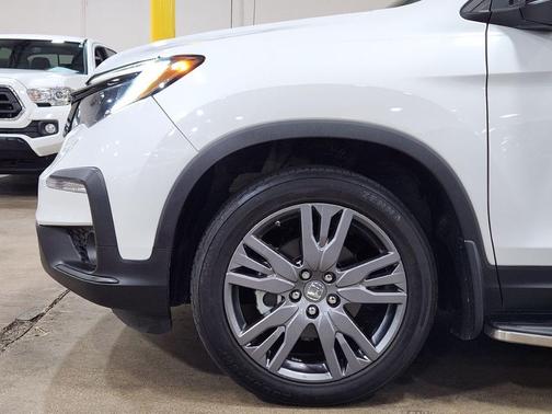 White 2022 Honda Pilot Sport