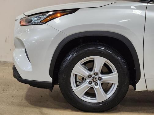 2020 Toyota Highlander L