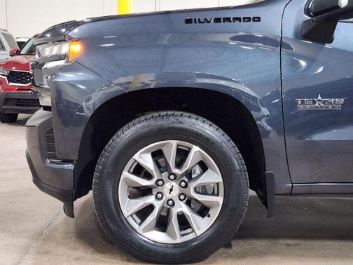 Gray 2021 Chevrolet Silverado 1500 RST