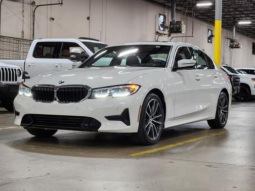 2021 BMW 330 i