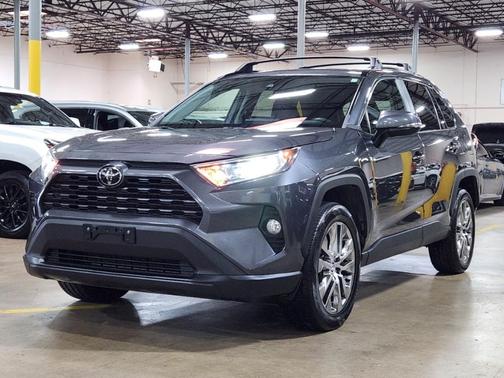 2020 Toyota RAV4 XLE Premium