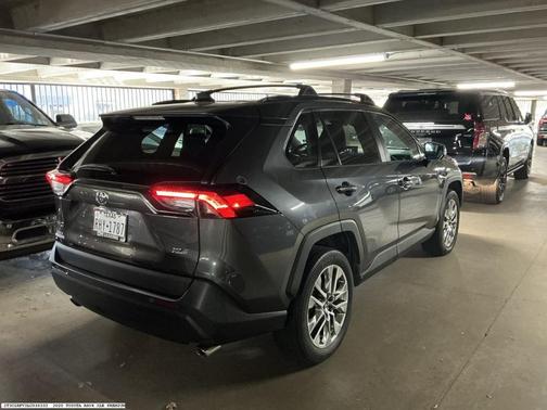 2020 Toyota RAV4 XLE Premium