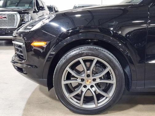 2023 Porsche Cayenne 