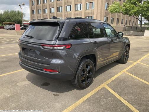 2024 Jeep Grand Cherokee Laredo