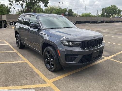 2024 Jeep Grand Cherokee Laredo