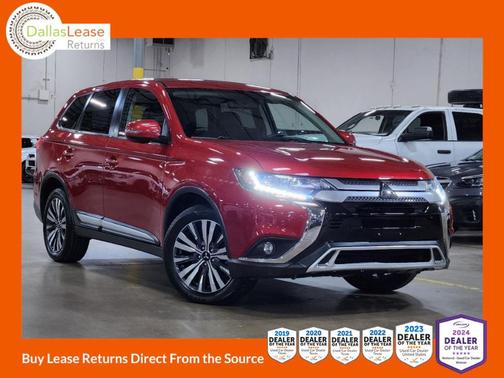 Red 2019 Mitsubishi Outlander SE
