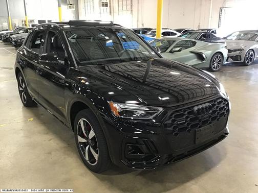 2024 Audi Q5 45 S line quattro Premium