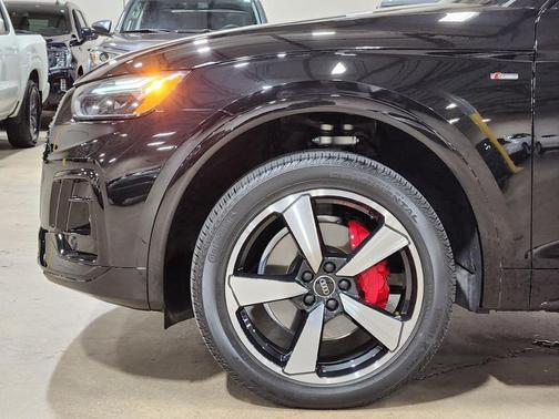 2024 Audi Q5 45 S line quattro Premium