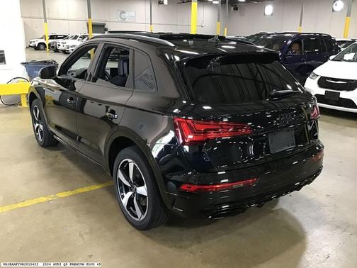 2024 Audi Q5 45 S line quattro Premium