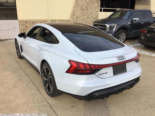 2022 Audi e-tron GT Premium Plus