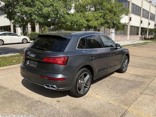 Daytona Gray Pearl Effect 2020 Audi SQ5 3.0T Premium Plus