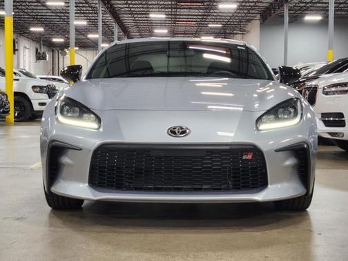 2024 Toyota GR86 Premium