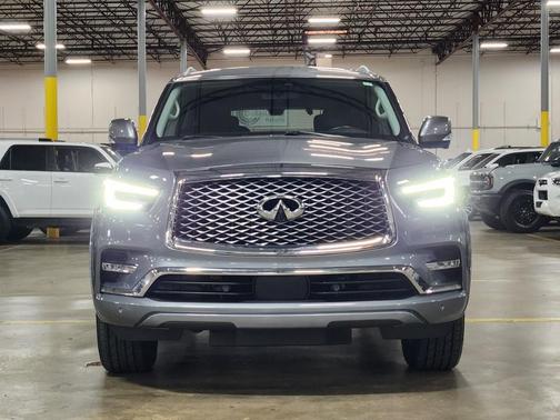 2021 INFINITI QX80 Luxe