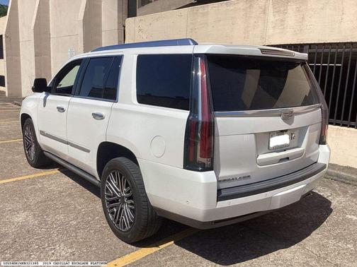 2019 Cadillac Escalade Platinum
