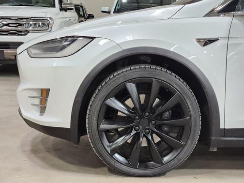 2020 Tesla Model X Long Range
