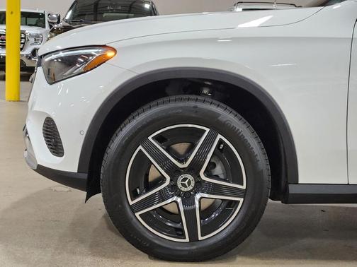 2026 Mercedes-Benz GLC 300 Base 4MATIC