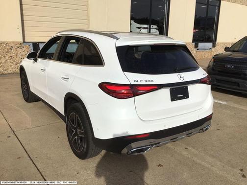 2026 Mercedes-Benz GLC 300 Base 4MATIC