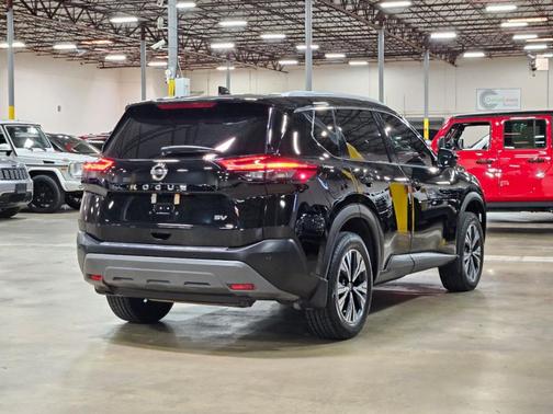 2021 Nissan Rogue SV