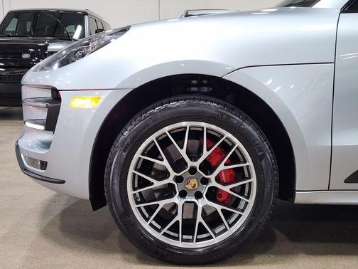 2016 Porsche Macan Turbo