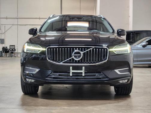 Black 2020 Volvo XC60 T6 Inscription