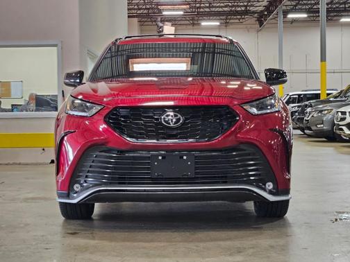 Red 2023 Toyota Highlander XSE