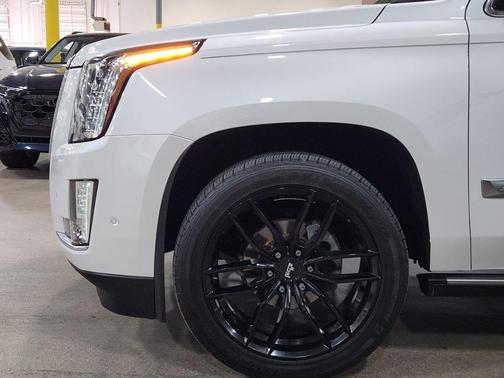 2017 Cadillac Escalade Platinum