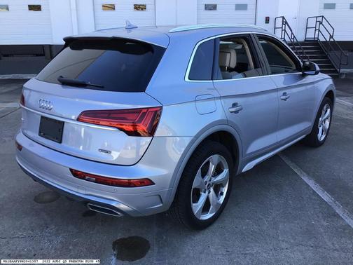 2022 Audi Q5 45 S line Premium Plus