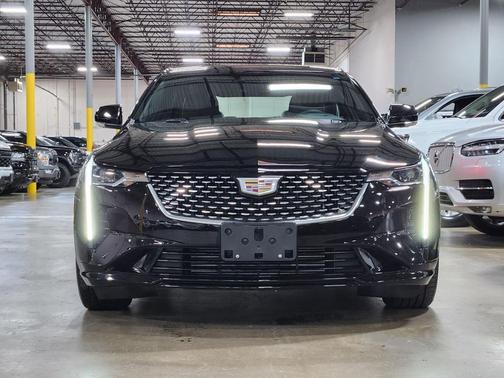 2024 Cadillac CT4 Luxury