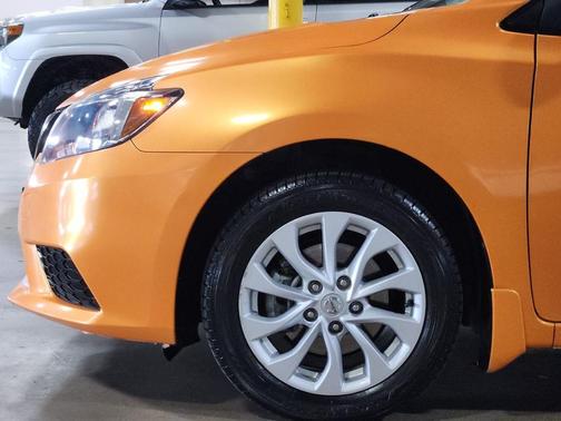 Cloud White 2018 Nissan Sentra SV