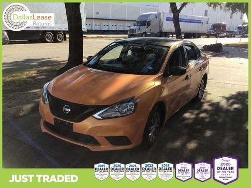 Cloud White 2018 Nissan Sentra SV